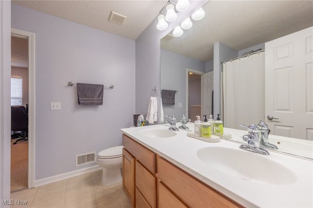 386 Caleb Drive, Copley, OH 44321