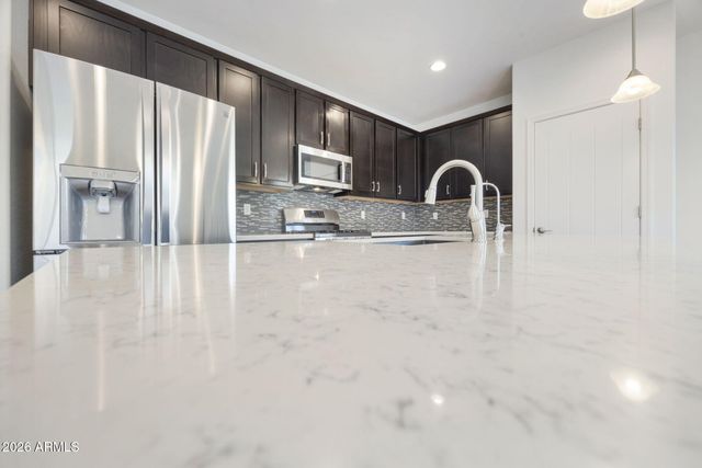 11766 W CHASE Lane, Avondale, AZ 85323