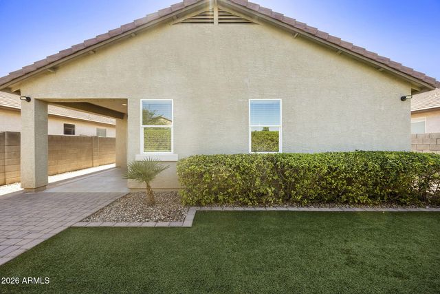 11766 W CHASE Lane, Avondale, AZ 85323