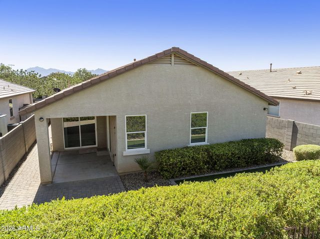 11766 W CHASE Lane, Avondale, AZ 85323