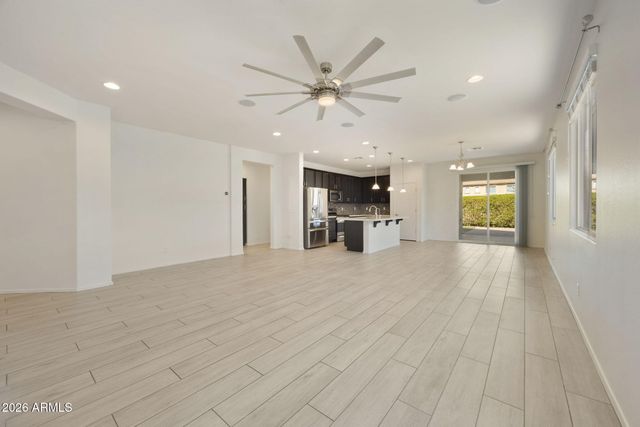 11766 W CHASE Lane, Avondale, AZ 85323