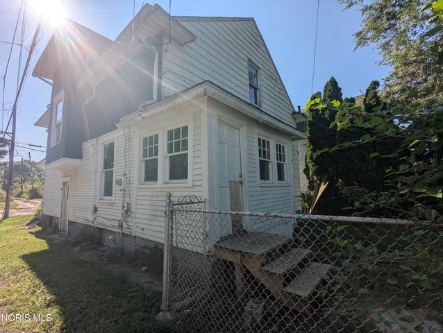 668 Bowman Street, Toledo, OH 43609