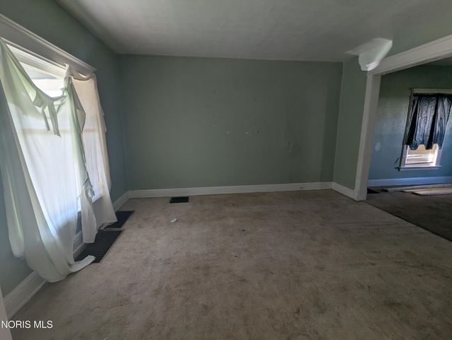 668 Bowman Street, Toledo, OH 43609