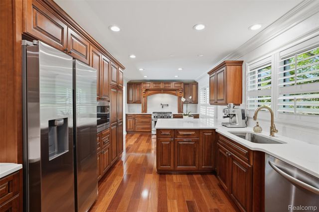 12019 N Canton Center Road, Plymouth Charter Township, MI 48170