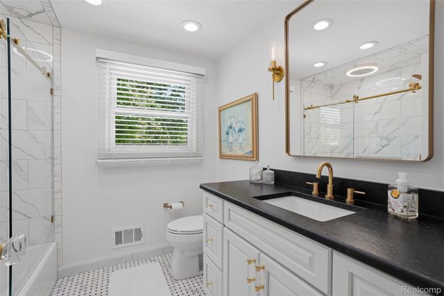 12019 N Canton Center Road, Plymouth Charter Township, MI 48170