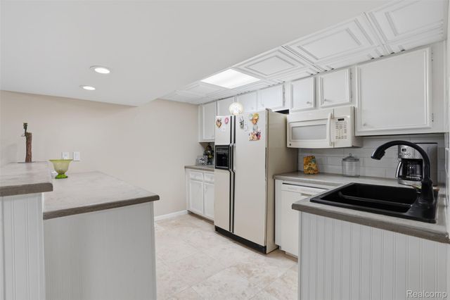 12019 N Canton Center Road, Plymouth Charter Township, MI 48170