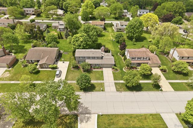 12019 N Canton Center Road, Plymouth Charter Township, MI 48170