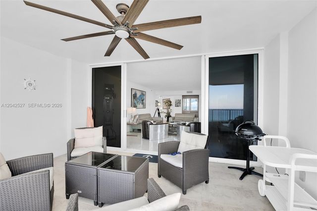 5200 N Ocean Drive 1105, Singer Island, FL 33404