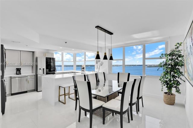 5200 N Ocean Drive 1105, Singer Island, FL 33404
