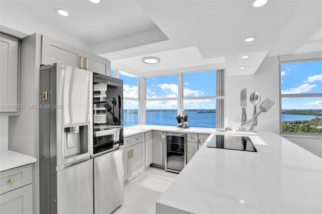5200 N Ocean Drive 1105, Singer Island, FL 33404