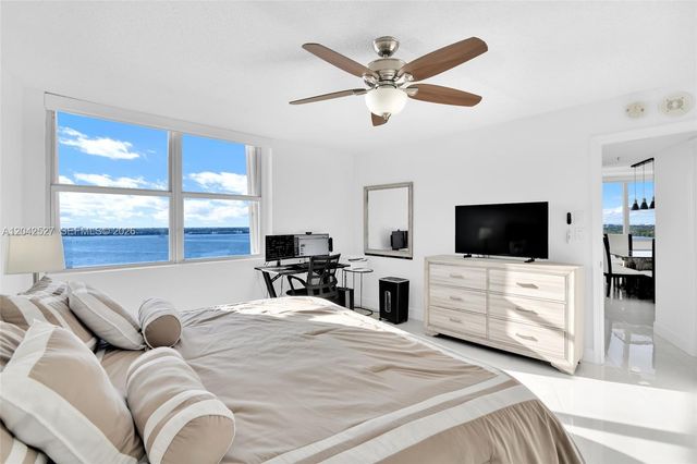 5200 N Ocean Drive 1105, Singer Island, FL 33404