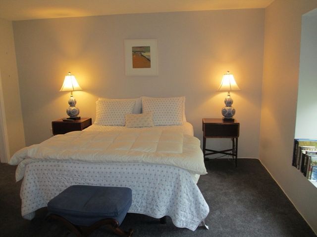 600 Ridgefield Cir A, Clinton, MA 01510