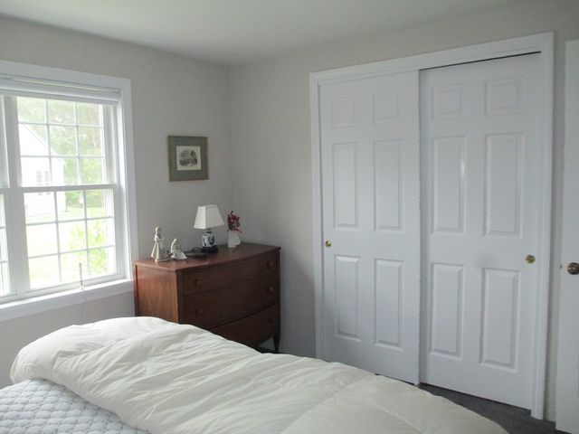600 Ridgefield Cir A, Clinton, MA 01510