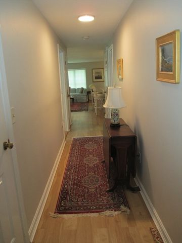 600 Ridgefield Cir A, Clinton, MA 01510