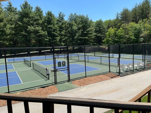 600 Ridgefield Cir A, Clinton, MA 01510