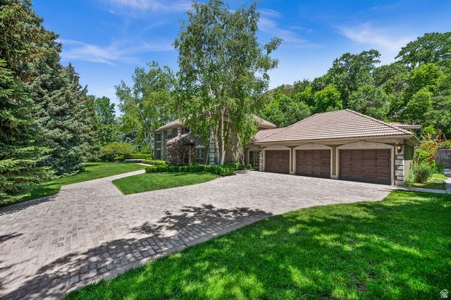 5757 S HOLLADAY BLVD, Holladay, UT 84121
