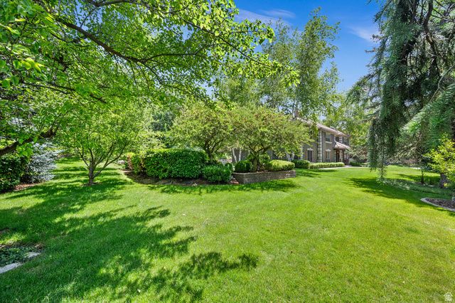 5757 S HOLLADAY BLVD, Holladay, UT 84121
