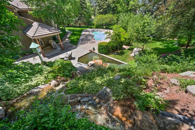 5757 S HOLLADAY BLVD, Holladay, UT 84121