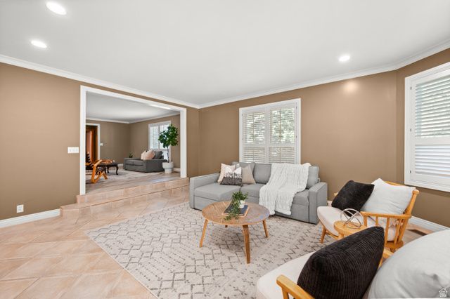 5757 S HOLLADAY BLVD, Holladay, UT 84121