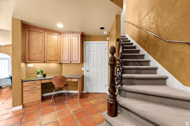 5757 S HOLLADAY BLVD, Holladay, UT 84121