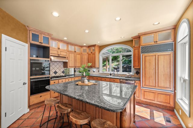 5757 S HOLLADAY BLVD, Holladay, UT 84121