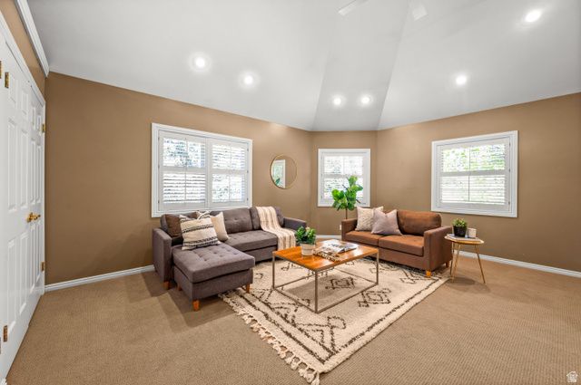 5757 S HOLLADAY BLVD, Holladay, UT 84121