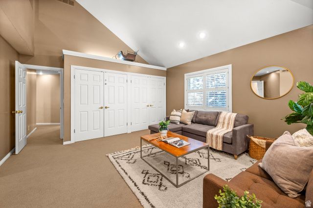 5757 S HOLLADAY BLVD, Holladay, UT 84121