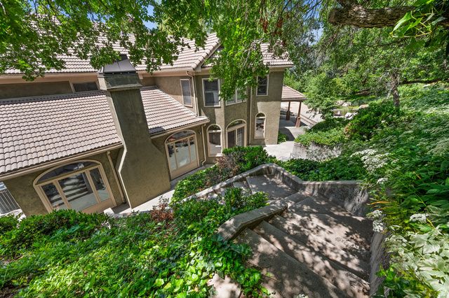 5757 S HOLLADAY BLVD, Holladay, UT 84121
