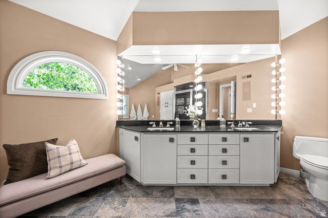 5757 S HOLLADAY BLVD, Holladay, UT 84121