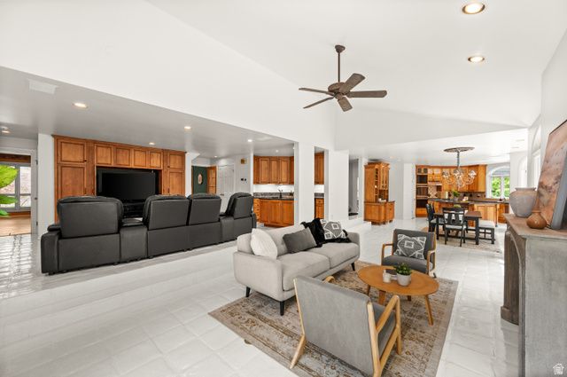 5757 S HOLLADAY BLVD, Holladay, UT 84121