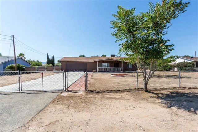 15815 Arbury Street, Hesperia, CA 92345