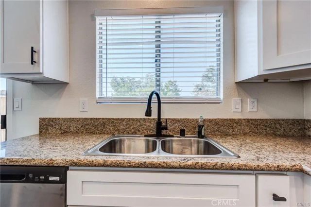 15815 Arbury Street, Hesperia, CA 92345