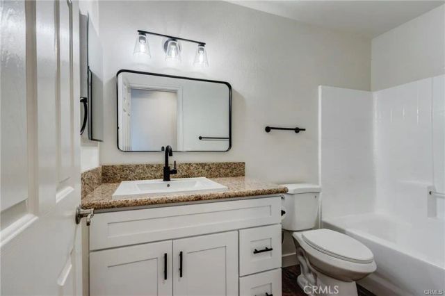 15815 Arbury Street, Hesperia, CA 92345