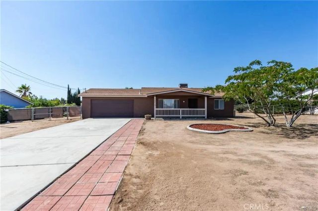 15815 Arbury Street, Hesperia, CA 92345