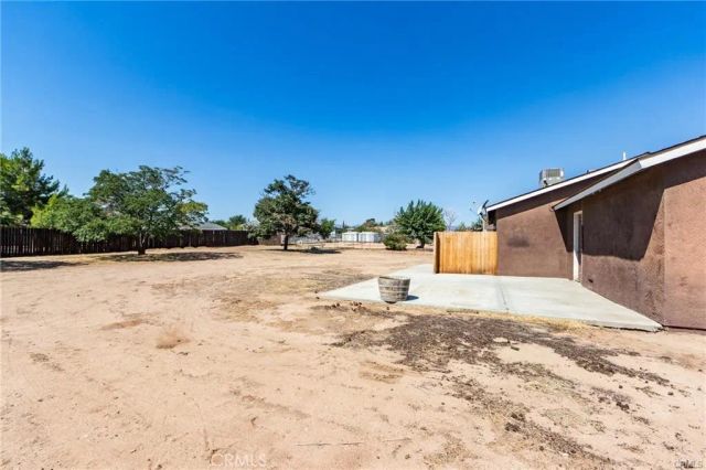 15815 Arbury Street, Hesperia, CA 92345