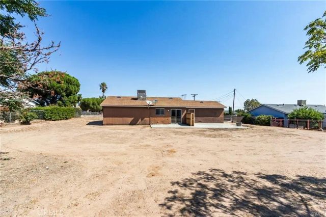 15815 Arbury Street, Hesperia, CA 92345