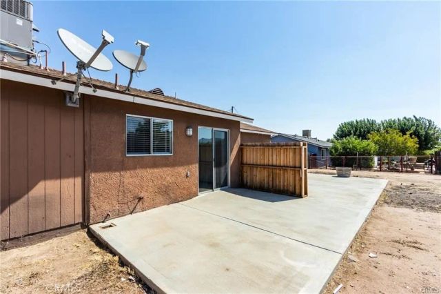 15815 Arbury Street, Hesperia, CA 92345