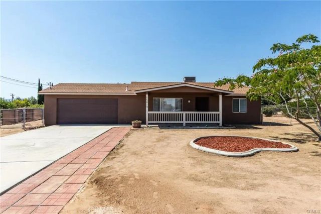15815 Arbury Street, Hesperia, CA 92345