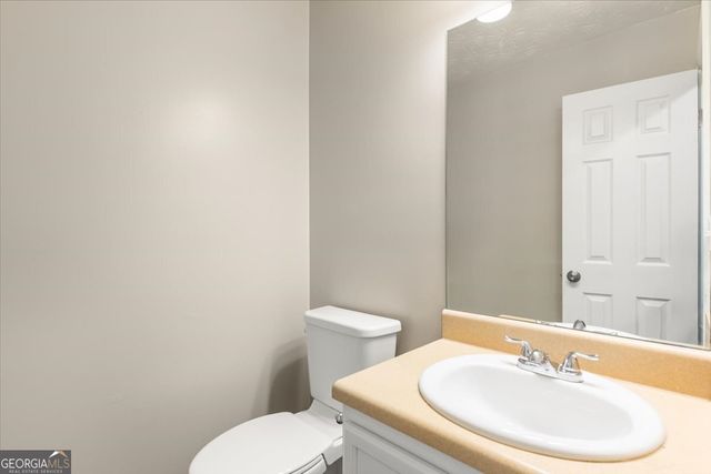 354 Cobblestone Court, Hampton, GA 30228