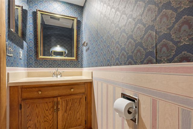 501 39th Street, West Des Moines, IA 50265