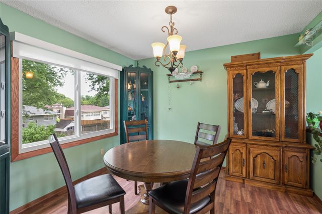 501 39th Street, West Des Moines, IA 50265