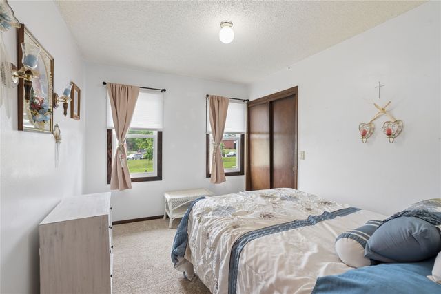 501 39th Street, West Des Moines, IA 50265