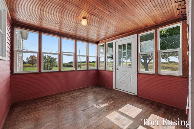 6676 County Farm Road, Greenville, MI 48838