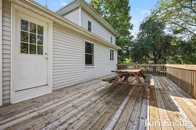 6676 County Farm Road, Greenville, MI 48838