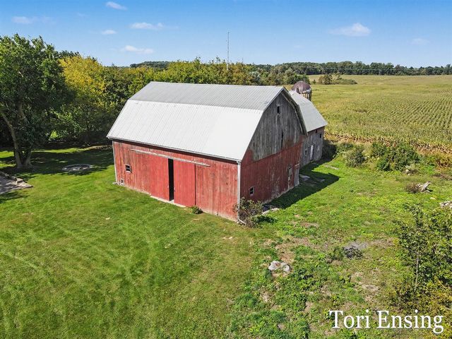 6676 County Farm Road, Greenville, MI 48838