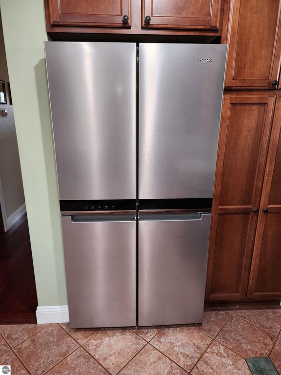 Image 20 of property listing at 3400 N Sturgeon Road, Midland, MI 48640