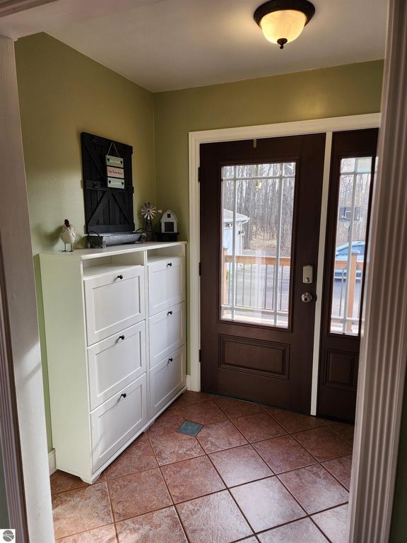 Image 21 of property listing at 3400 N Sturgeon Road, Midland, MI 48640