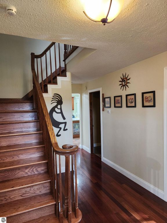 Image 32 of property listing at 3400 N Sturgeon Road, Midland, MI 48640