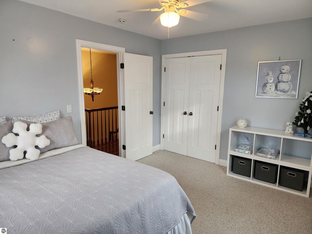 Image 39 of property listing at 3400 N Sturgeon Road, Midland, MI 48640