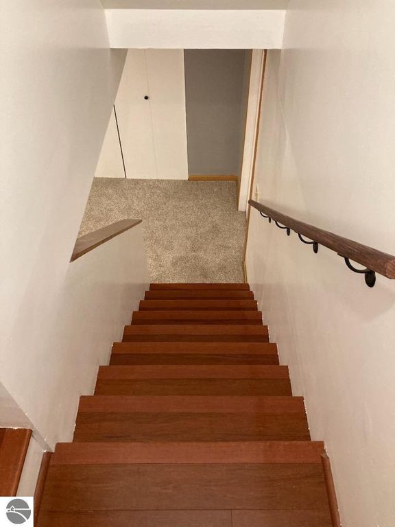 Image 44 of property listing at 3400 N Sturgeon Road, Midland, MI 48640